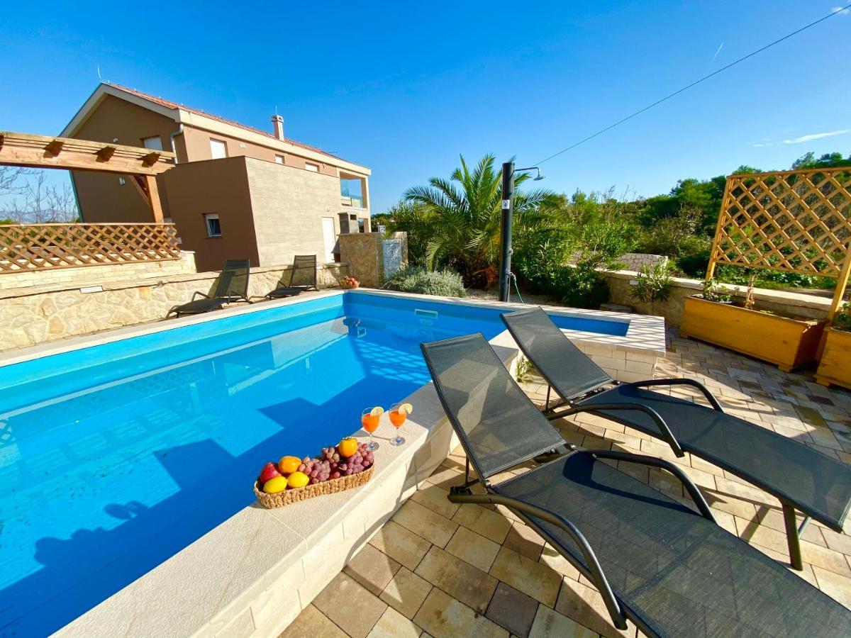 Villa Island Vir With Pool Dış mekan fotoğraf