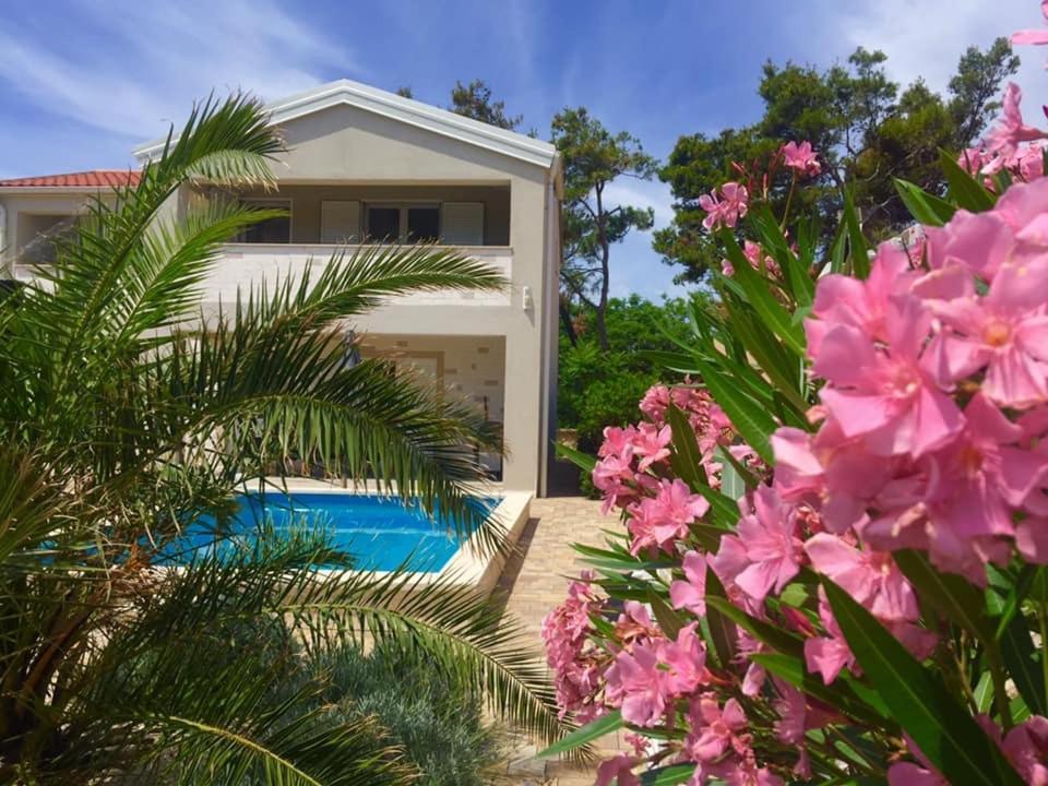 Villa Island Vir With Pool Dış mekan fotoğraf